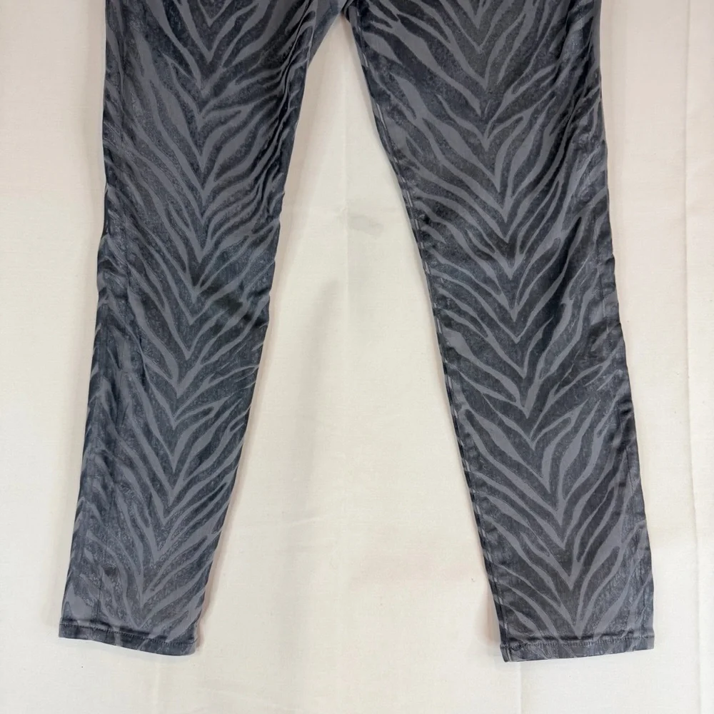 7 FOR ALL MANKIND Women’s Size 29 Denim Jeans Zebra Pattern Skinny Stretch